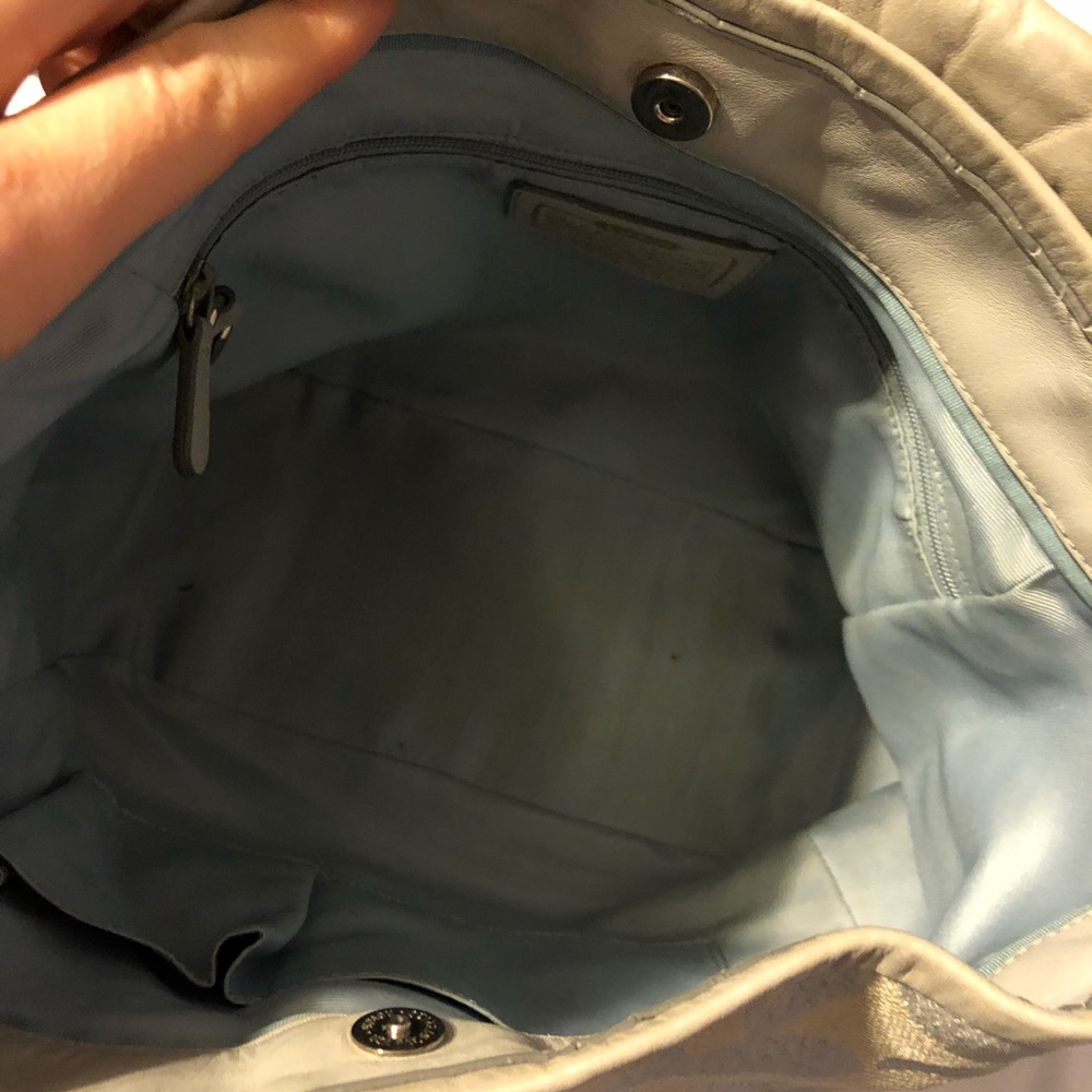 Coach purse - Picture 2 of 2